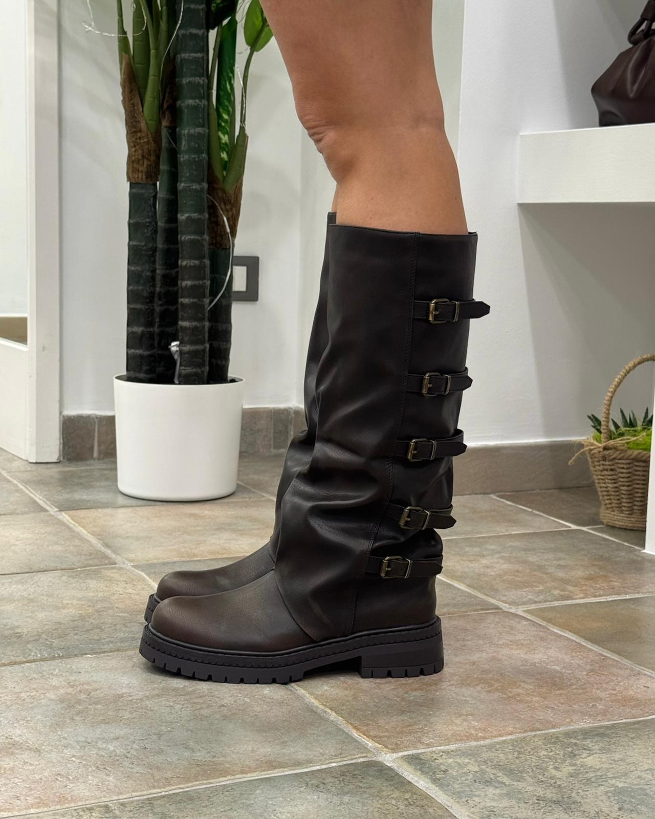 Stivale Fibbie Marrone