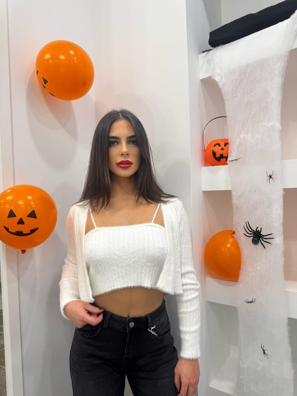 Cardigan e Top Bianco