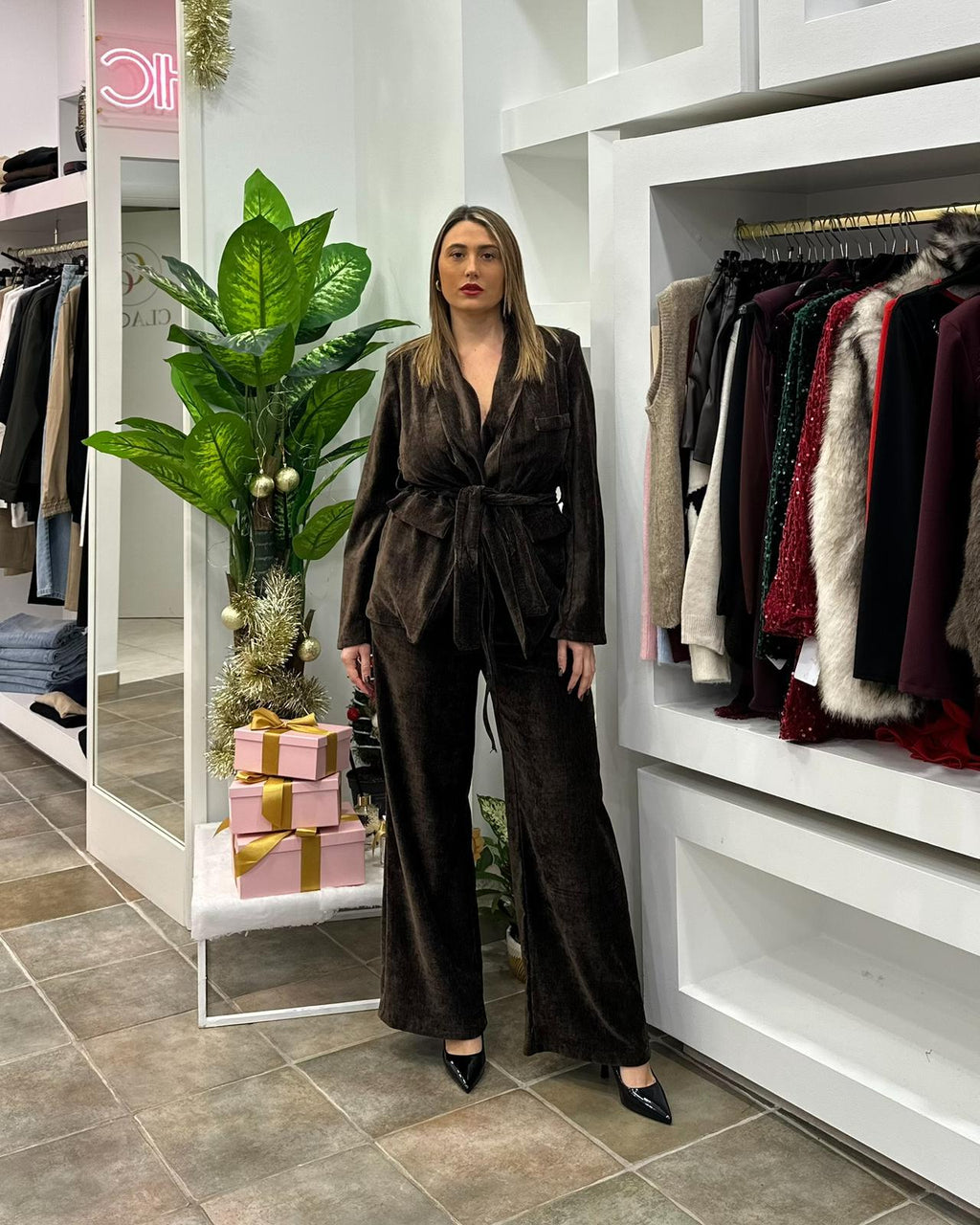 Completo Madame Marrone