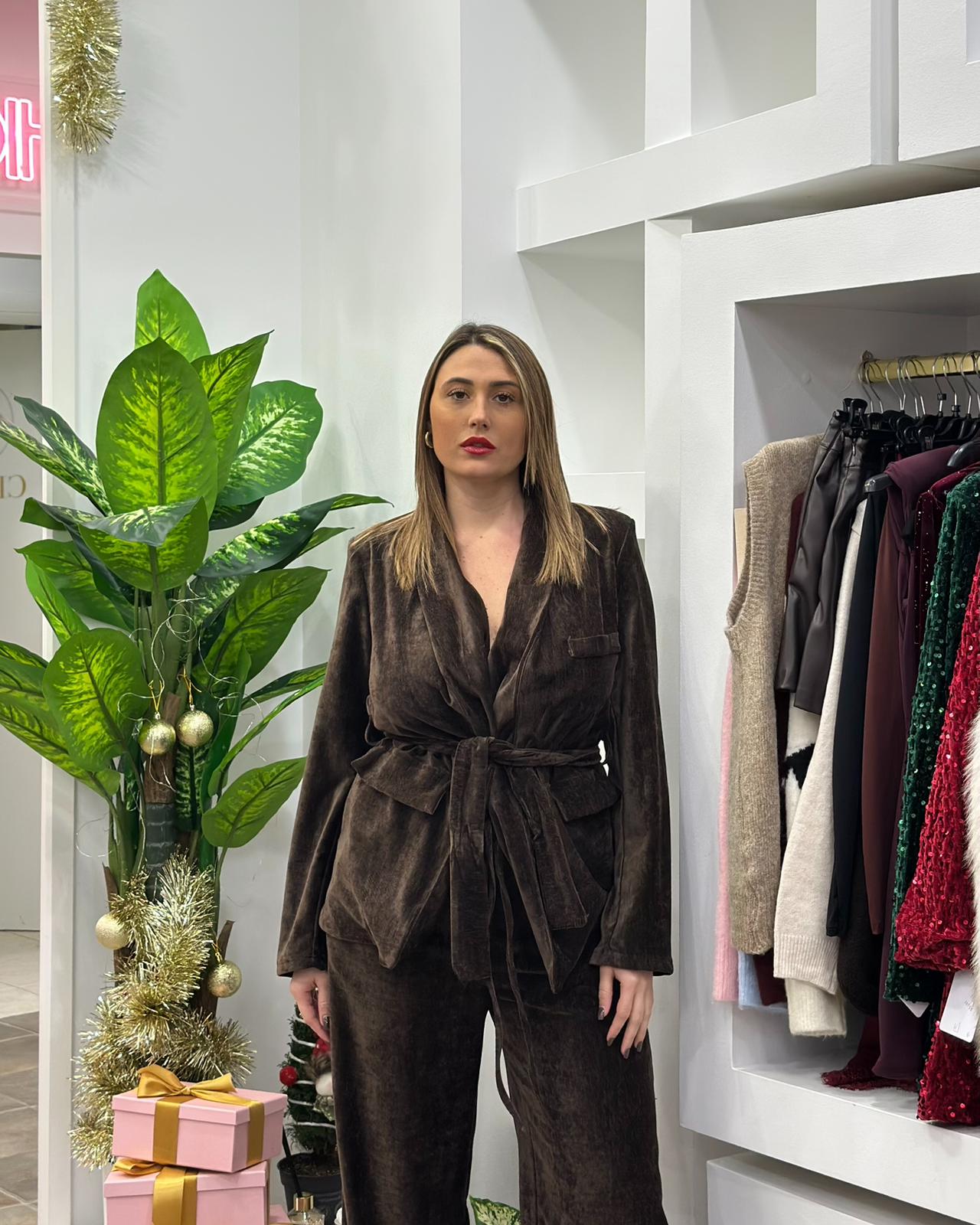 Completo Madame Marrone