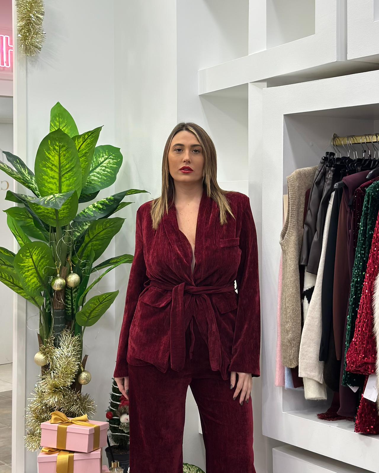 Completo Madame Rosso