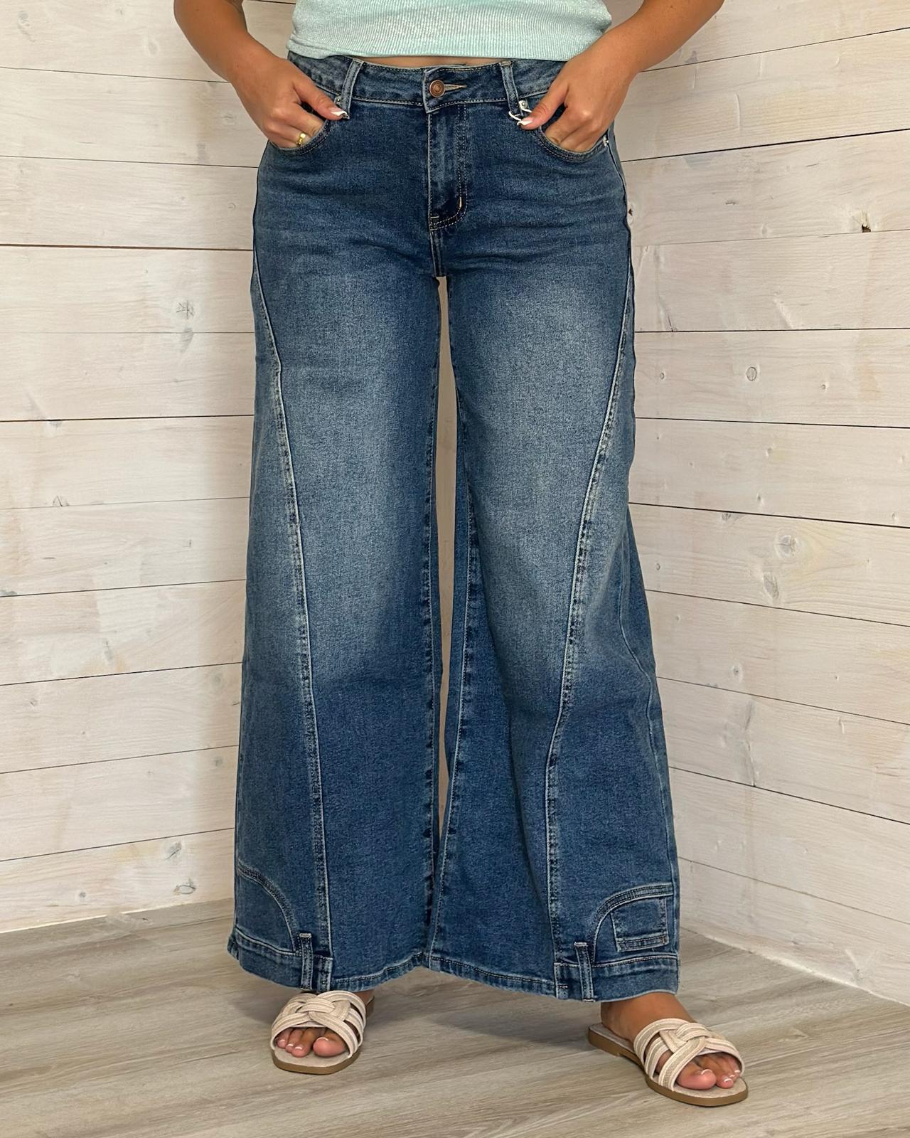 Jeans Wide Leg con tasca alla caviglia
